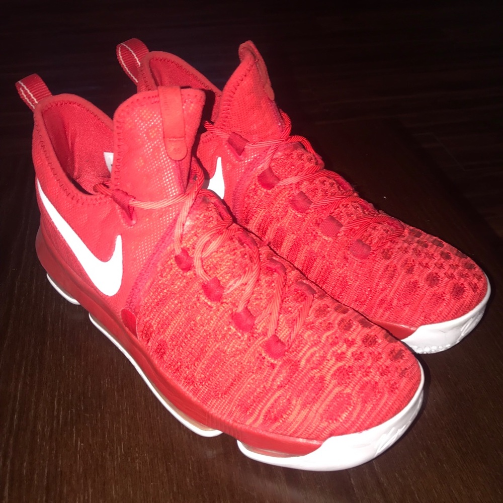 KD 9 Varsity Red